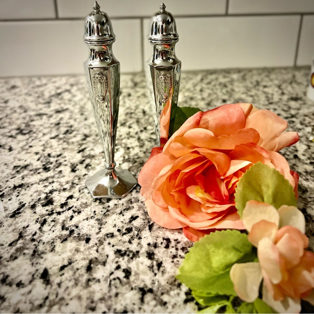 Weidlich Bros Mfg Co Silver Plate Salt & Pepper Shakers Set Antique Vintage Deco - Picture 3 of 7